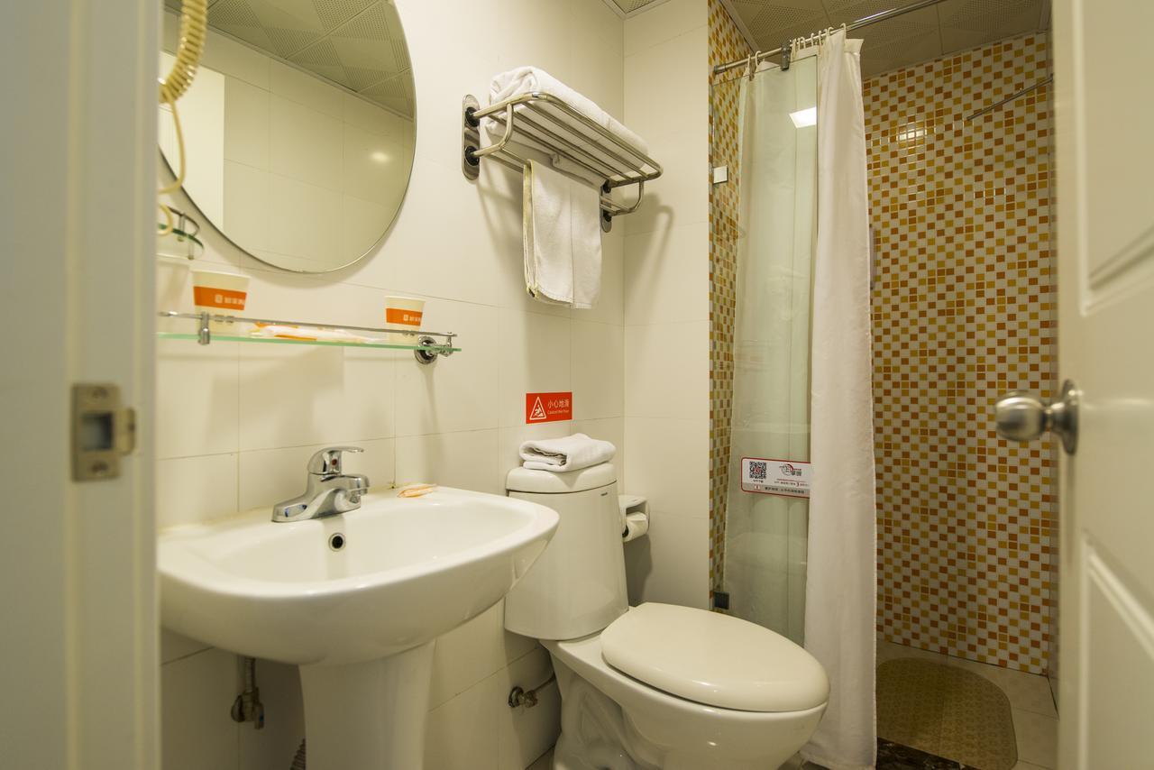 Home Inn Kunming Dongfeng Square Metro Station Exterior photo
