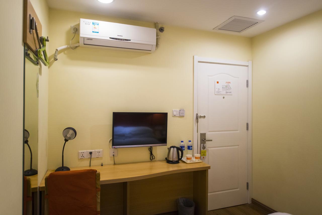 Home Inn Kunming Dongfeng Square Metro Station Exterior photo